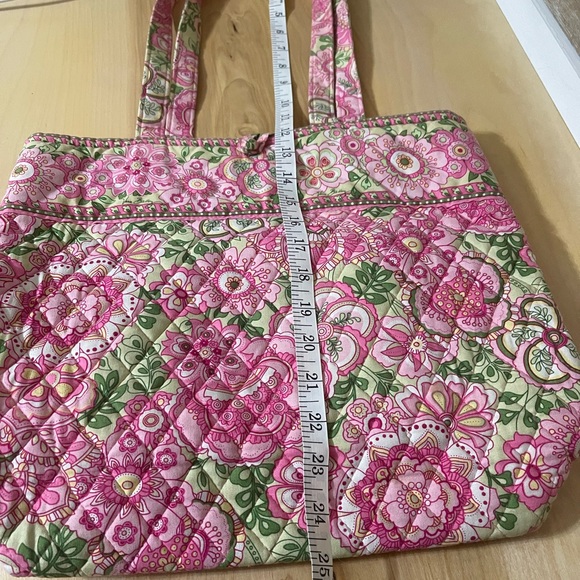 Vera Bradley Tote Bag - Picture 5 of 6